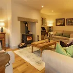 Staxton Coach House Dog Friendly With Garden * سكرابورو