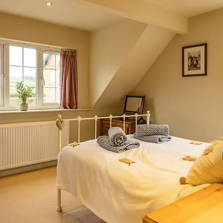 Staxton Coach House Dog Friendly With Garden * Scarborough