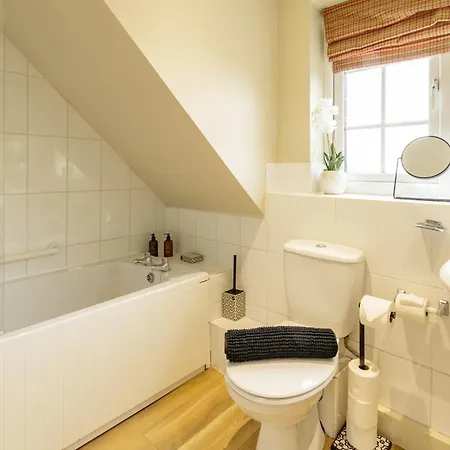 Staxton Coach House Dog Friendly With Garden * Scarborough