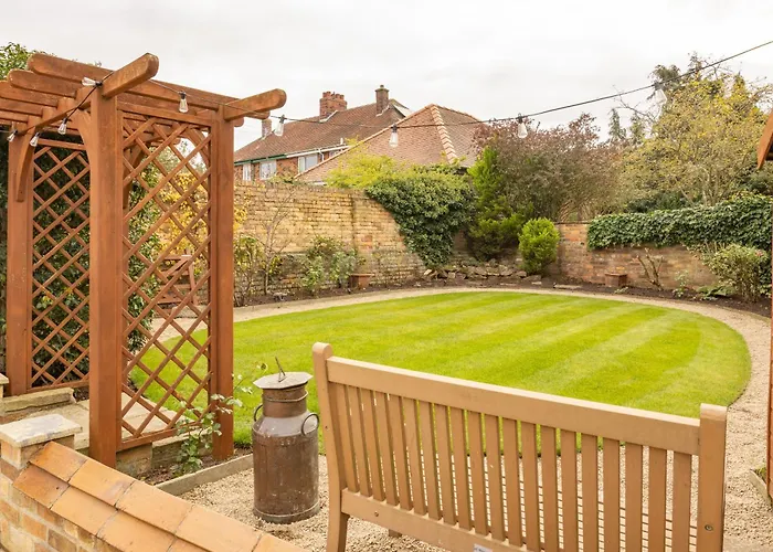 Staxton Coach House Dog Friendly With Garden * Scarborough