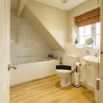 펜션 Staxton Coach House Dog Friendly With Garden *