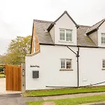 펜션 Staxton Coach House Dog Friendly With Garden *