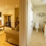 Staxton Coach House Dog Friendly With Garden