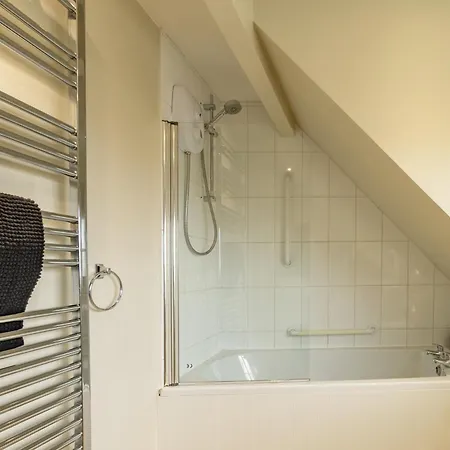 Holiday home Staxton Coach House Dog Friendly With Garden
