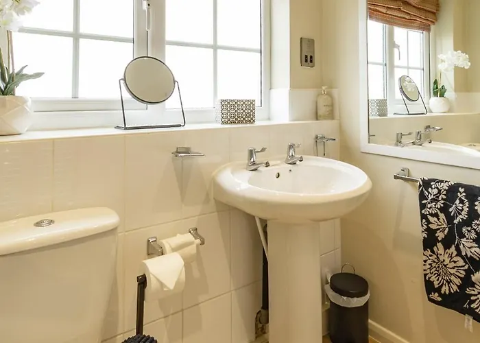 Staxton Coach House Dog Friendly With Garden *